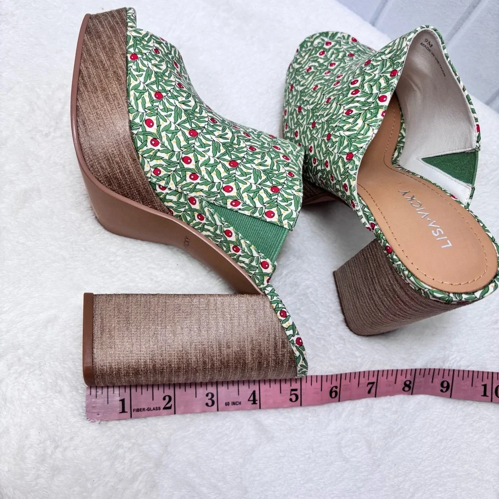 NWT Lisa Vicky Joy Green Botanical Print Platform Mule Clog Heels Size 9